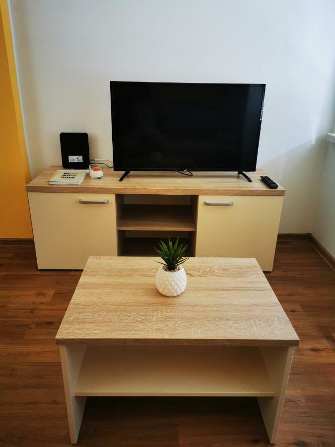 Apartmaji Tomsic Мойстрана Екстер'єр фото