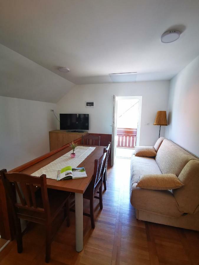 Apartmaji Tomsic Мойстрана Екстер'єр фото