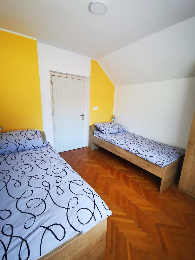 Apartmaji Tomsic Мойстрана Екстер'єр фото